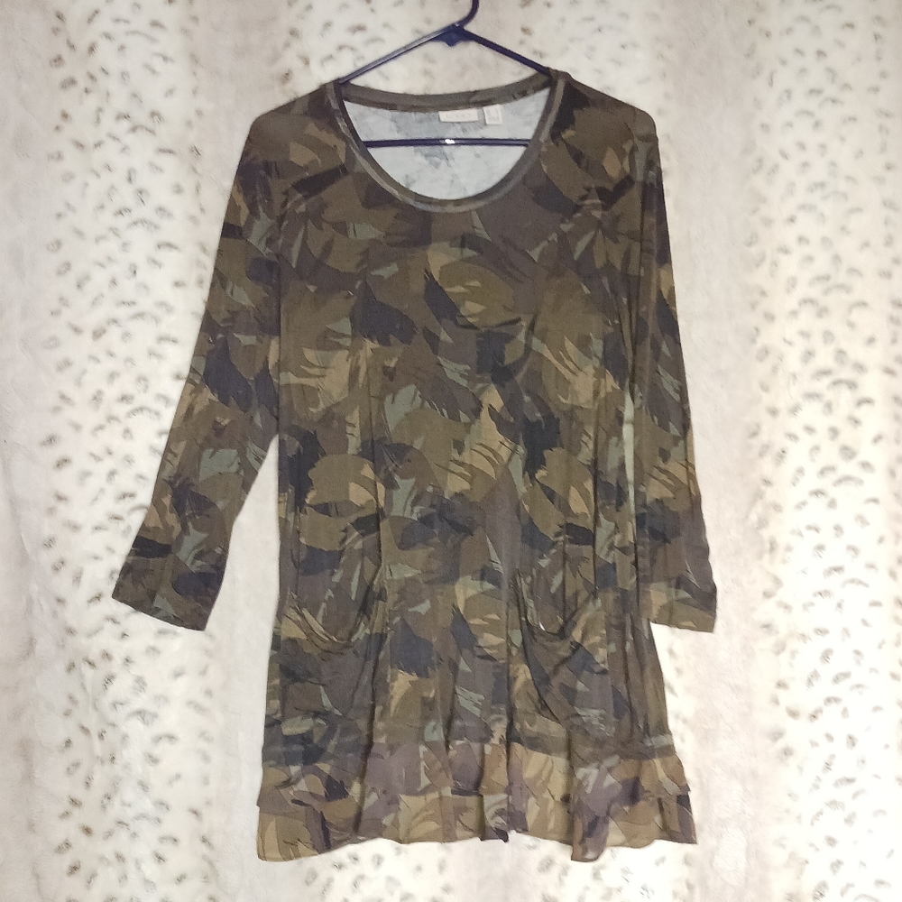 LOGO Lori Goldstein Tunic